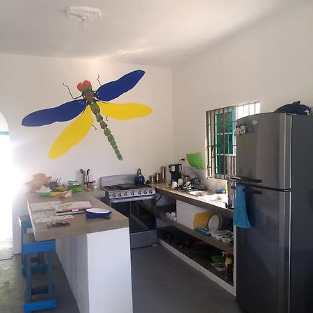 Dragonfly Hotel Treasure Beach Buitenkant foto